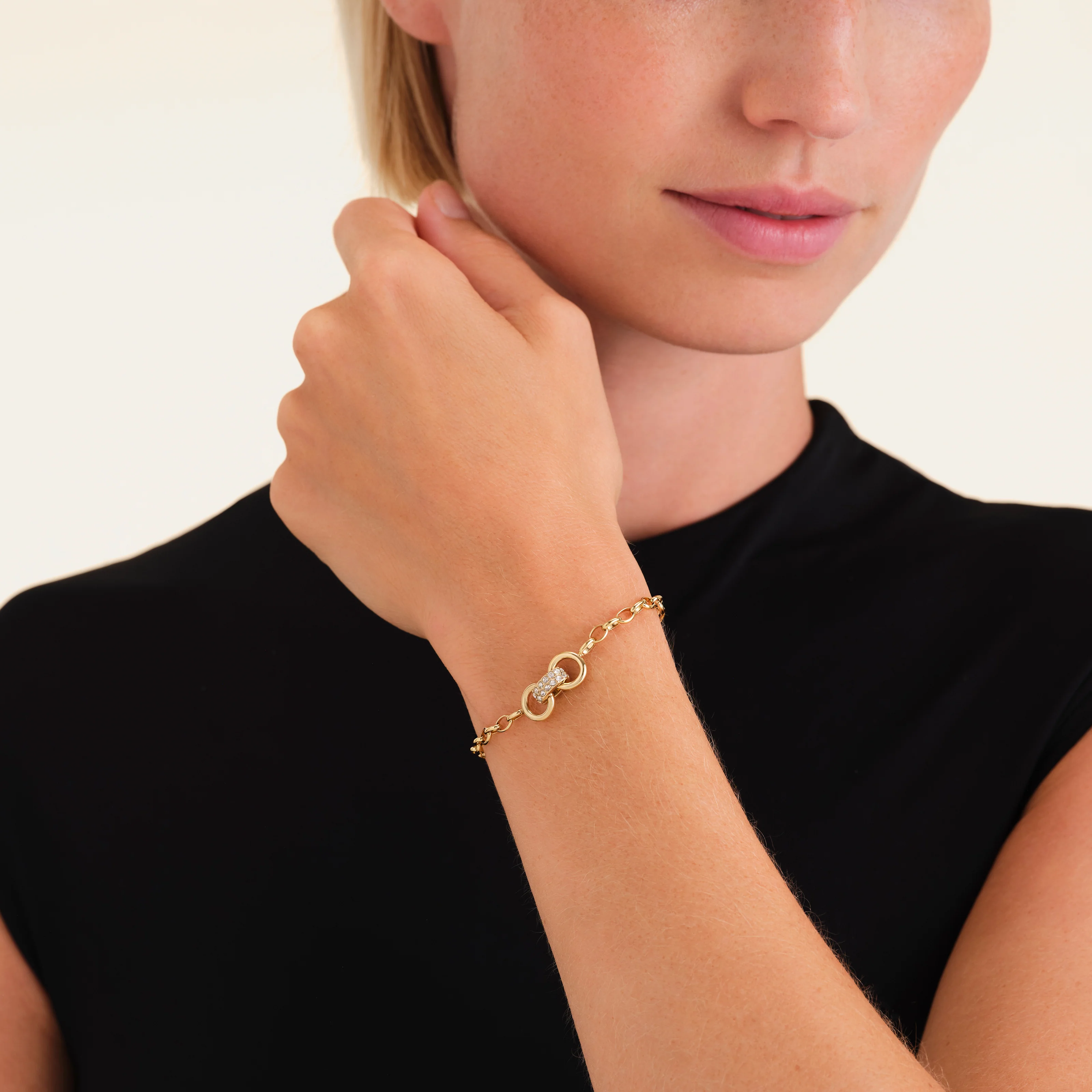 Bow Studs Bracelet - Image 2