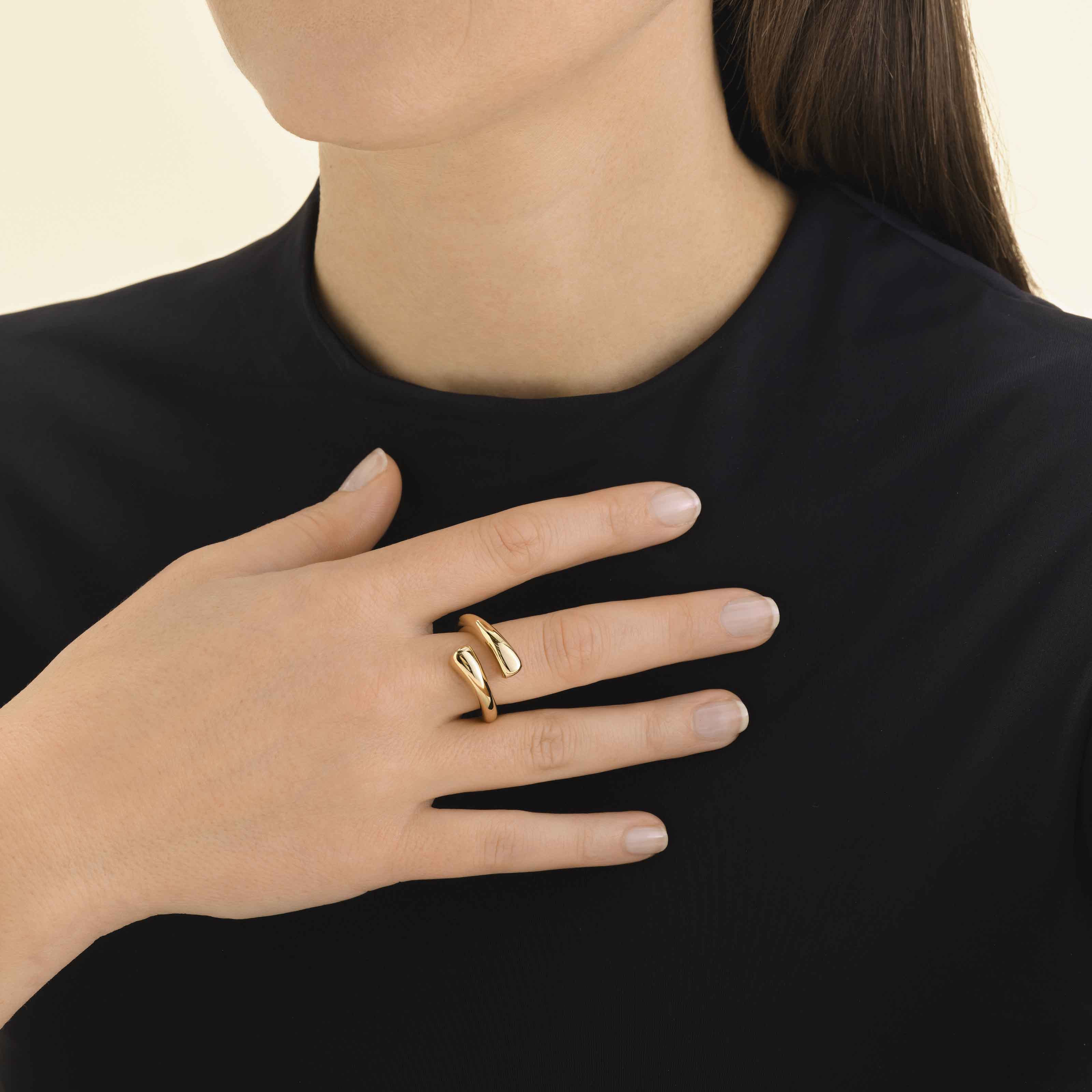 Hugged Ring - Image 2