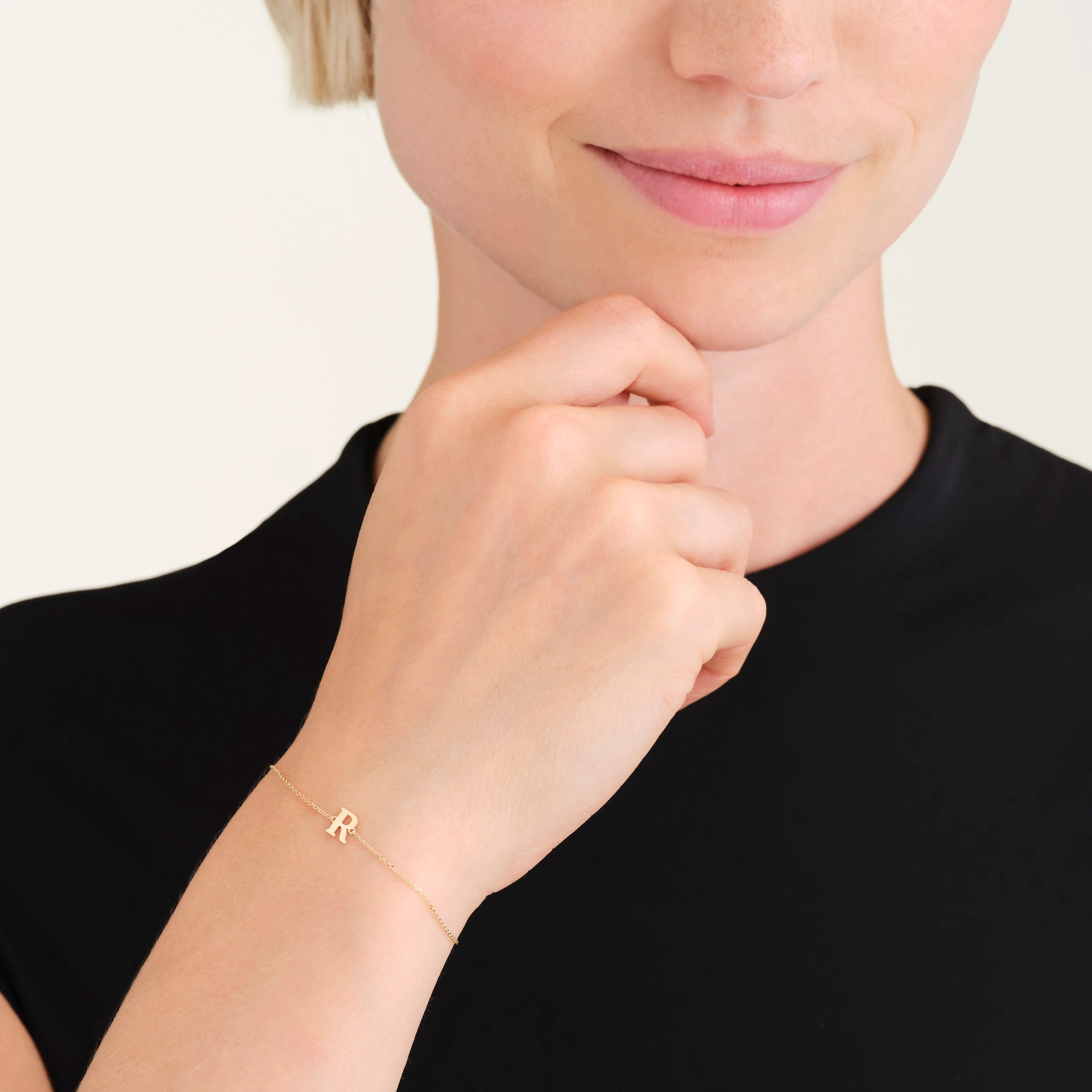 Initial Bracelet R - Image 2
