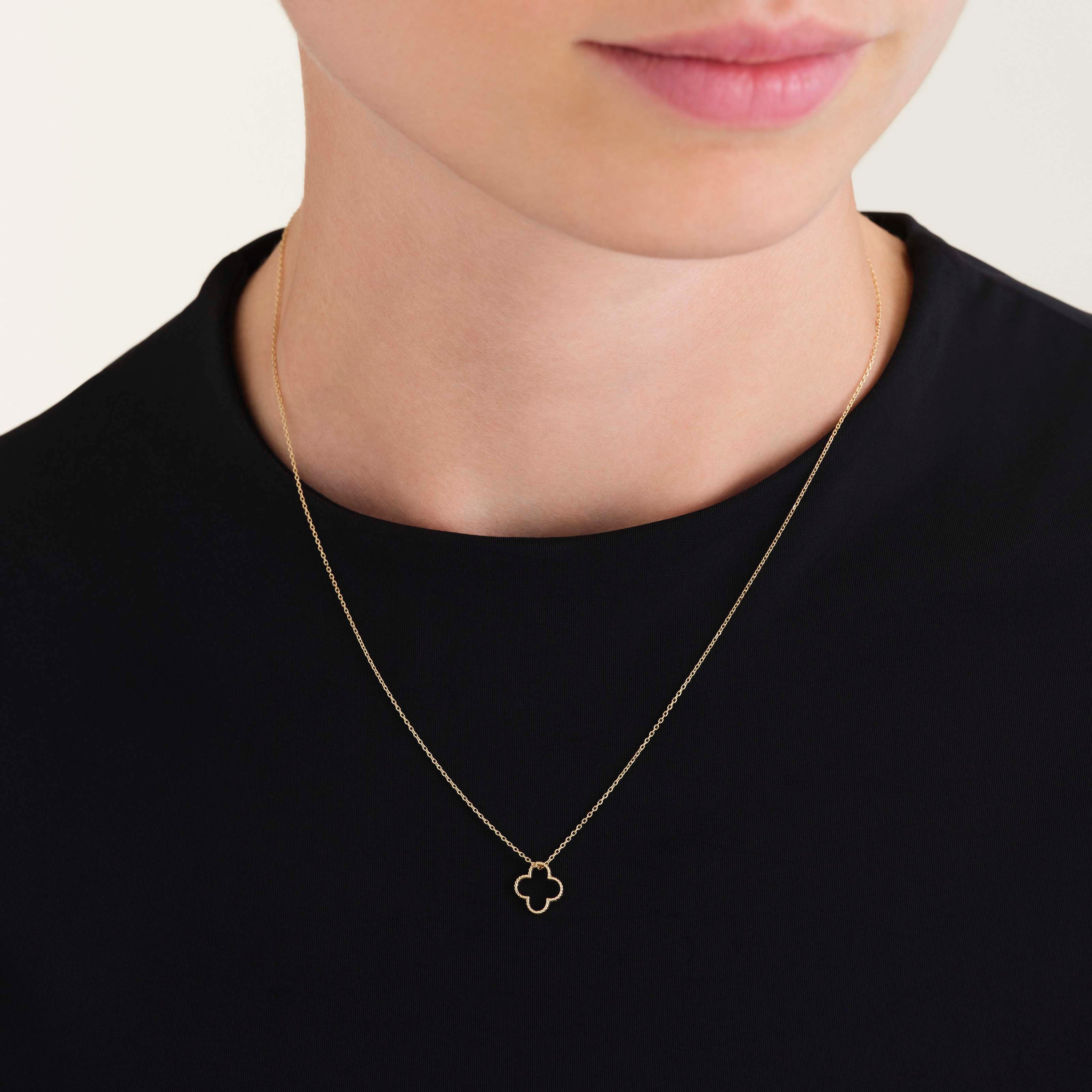Pearl Clover Necklace - Image 2